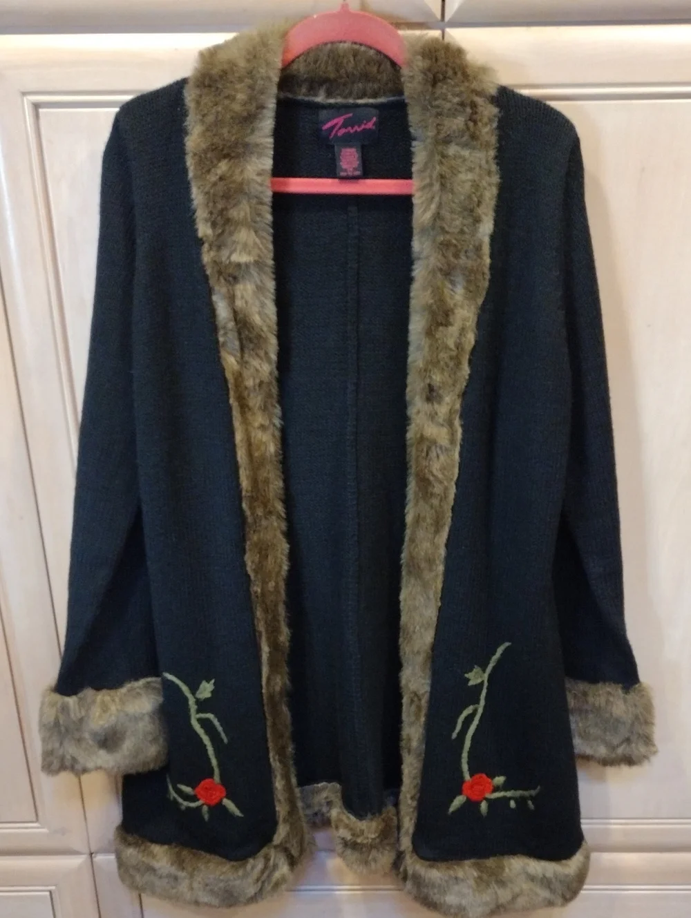 Vtg torrid Black Boho Goth Penny Lane Cardigan w/ faux Fur & Rose Embroidery - Picture 11 of 15